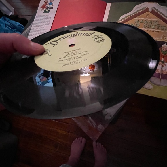 Vintage 1954 copy of Hansel and Gretel lil golden book & record - Picture 6 of 16